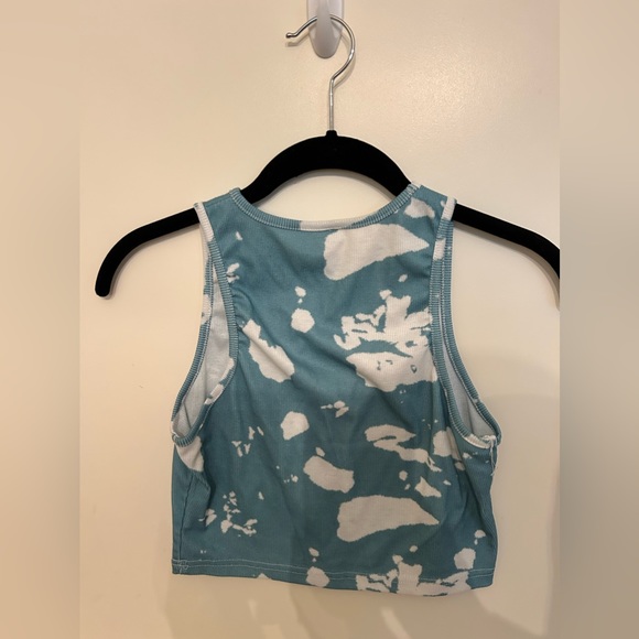 TYE DYE TANK - Picture 3 of 3